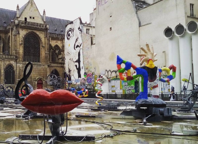 pompidou-paris_800x583.jpg